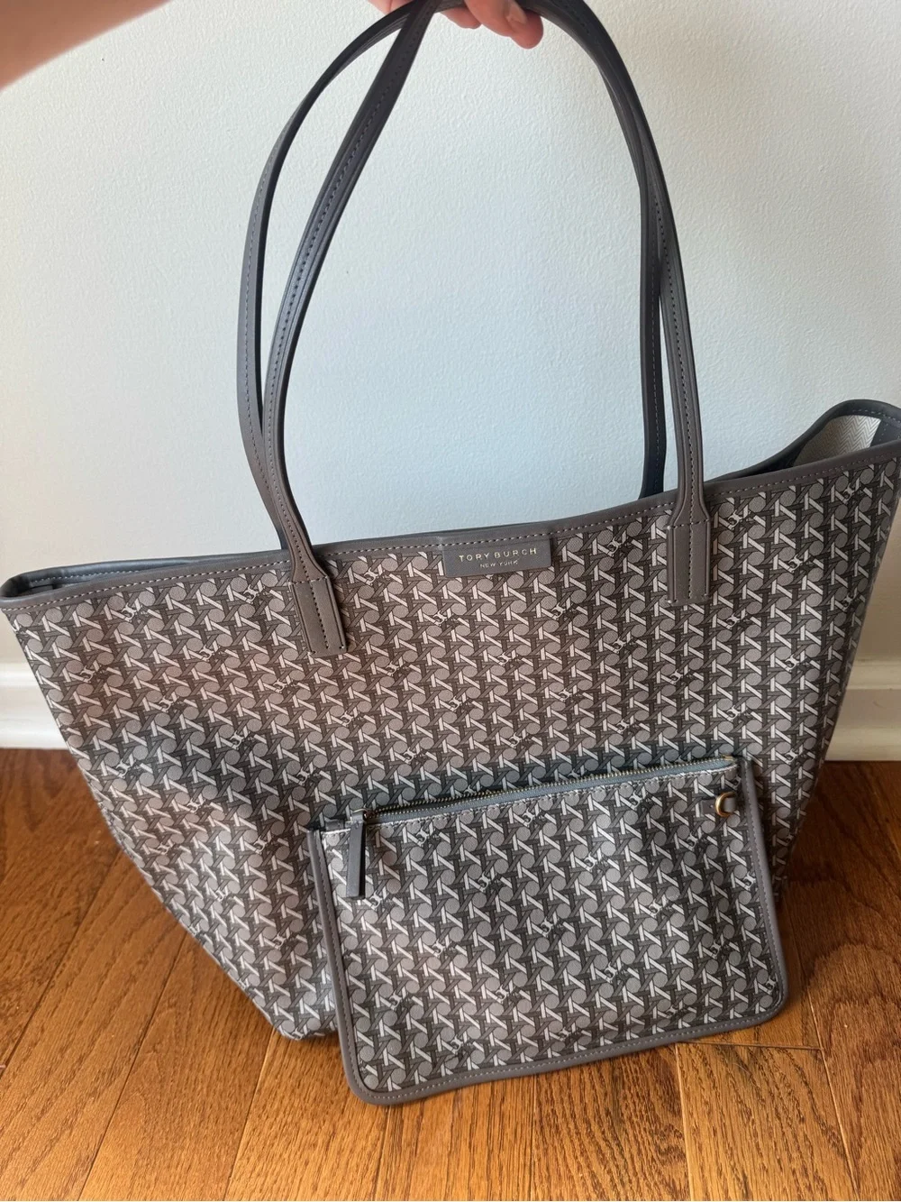 Tory Burch Ever-Ready Zip Gray Logo Tote with Matching Pouch